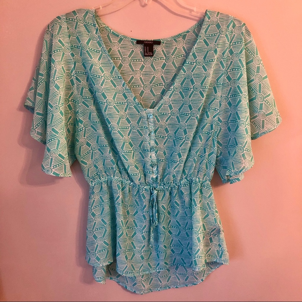 FOREVER 21 Teal & White Blouse. Size Medium.